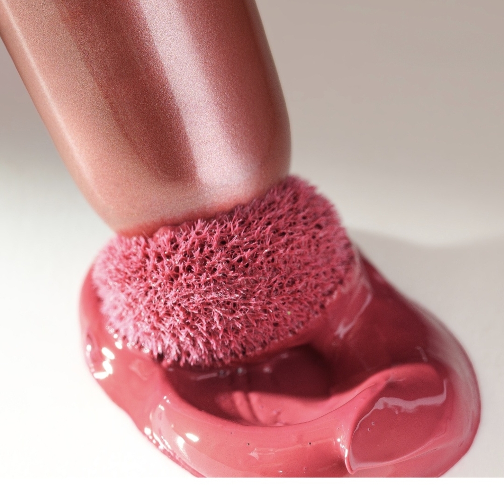 Farmasi Pink and Silver Blush - Picture 3 of 4